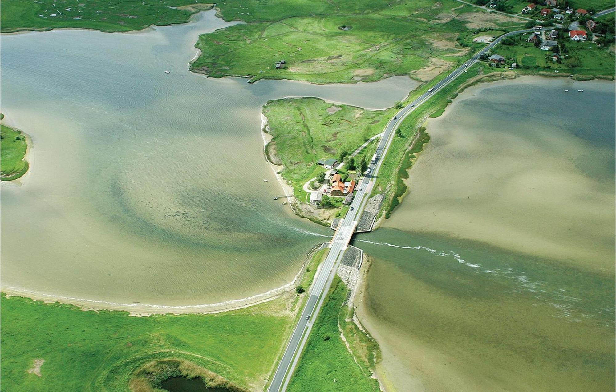 Nice Home In Insel Poel With House Sea View Exterior foto